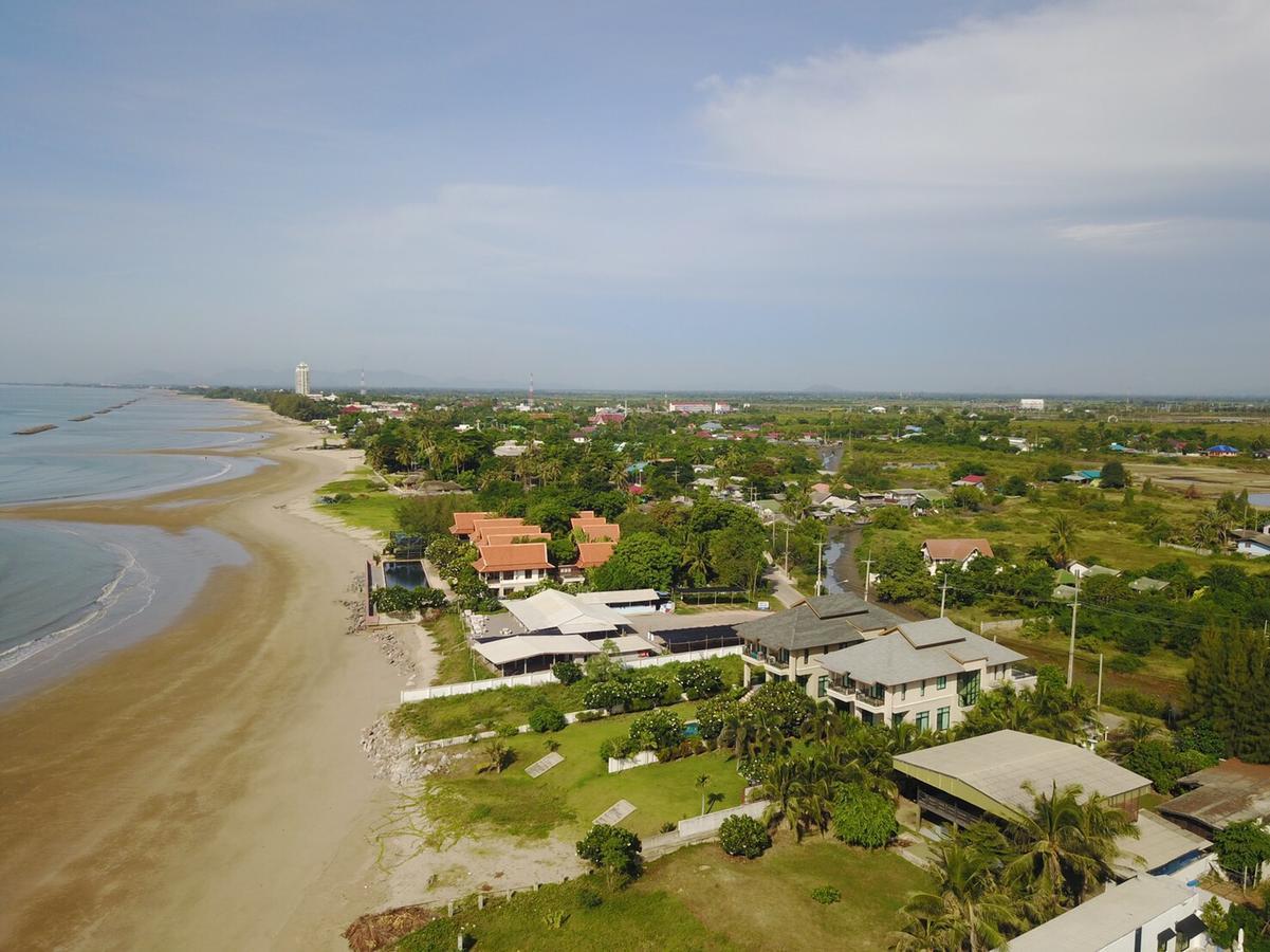 Loft Caravan Resort Haad Chao Samran Dış mekan fotoğraf