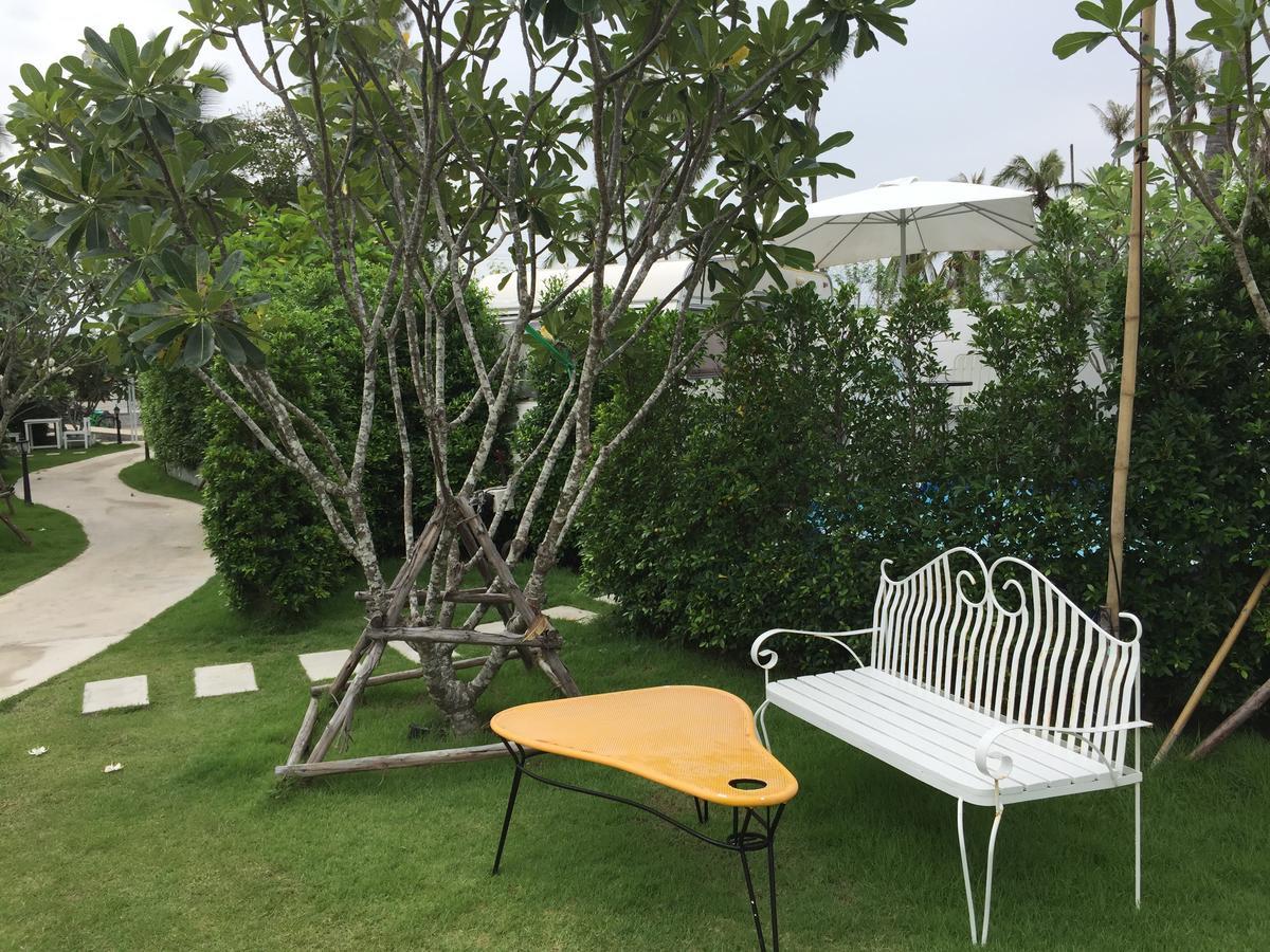 Loft Caravan Resort Haad Chao Samran Dış mekan fotoğraf