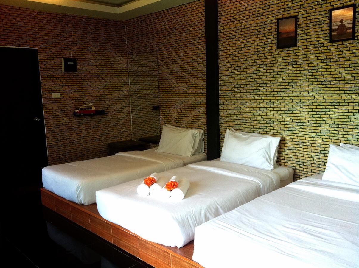 Loft Caravan Resort Haad Chao Samran Dış mekan fotoğraf