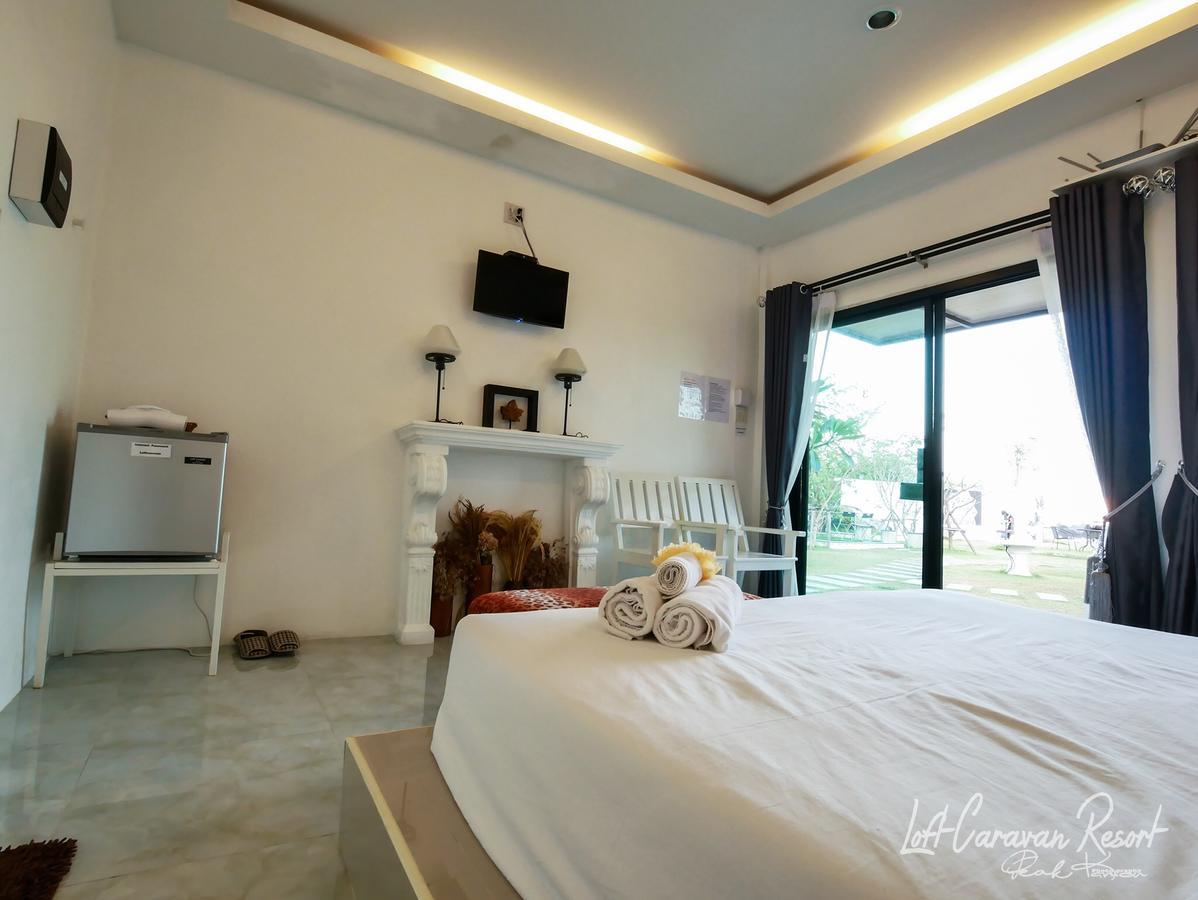 Loft Caravan Resort Haad Chao Samran Dış mekan fotoğraf